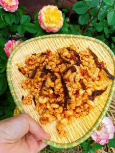Nui cháy tỏi – Nghi’s Kitchen