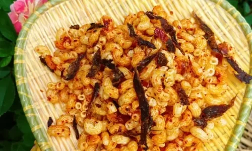 Nui cháy tỏi – Nghi’s Kitchen