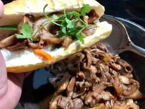 Phá lấu heo – Thanh Bùi