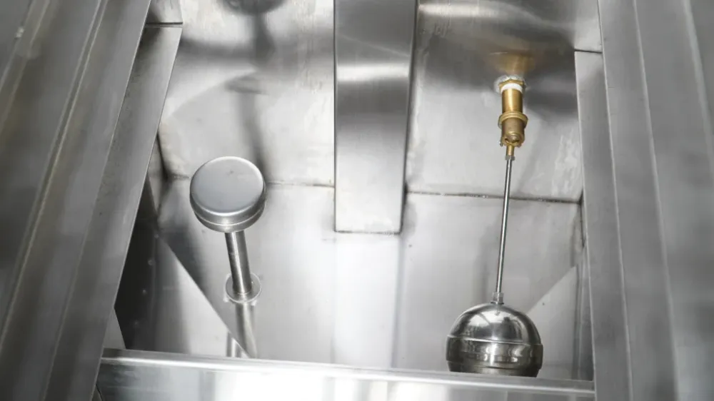 Phao Cấp Nước Tự Động Của Tủ Hấp Giò Chả Điện Phao Cấp Nước Tự Động Của Tủ Hấp Giò Chả Điện
