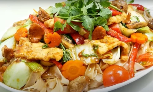 Phở áp chảo chay – Vanh Khuyen