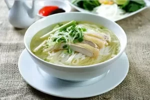 Phở gà – Nghi’s Kitchen