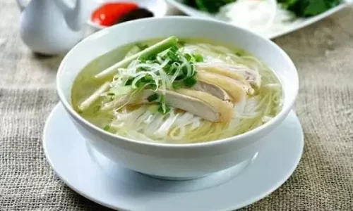 Phở gà – Nghi’s Kitchen