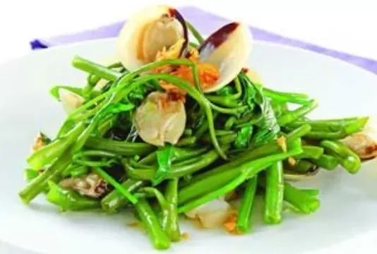 Rau Muống Xào Ngao - Christine Ha