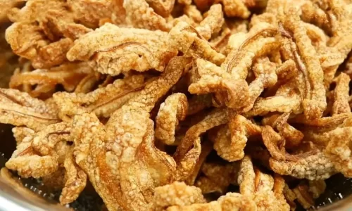 Tai heo lắc muối ớt phô mai – Nghi’s Kitchen