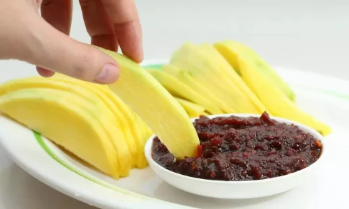 Sốt mắm ruốc chấm xoài – Nghi’s Kitchen