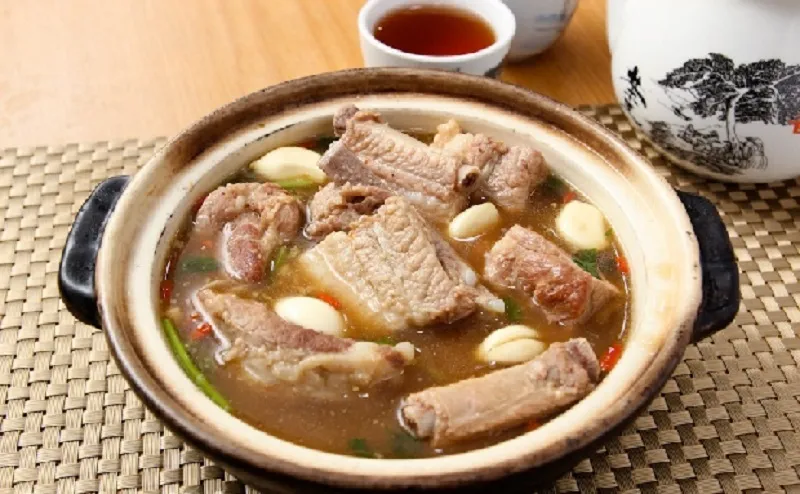 Sườn trà Bak Kuh Teh Singapore - Nguyen Bao Duy