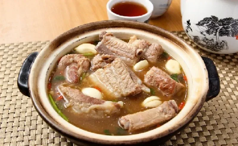Sườn trà Bak Kuh Teh Singapore - Nguyen Bao Duy
