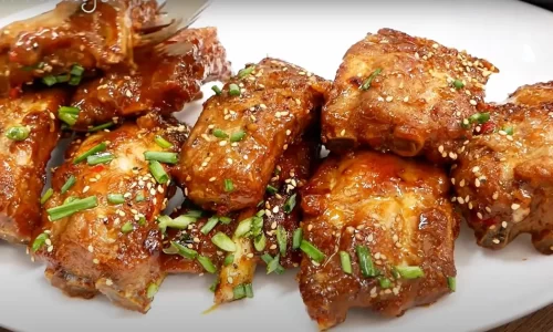 Sườn chiên nước mắm – Vanh Khuyen