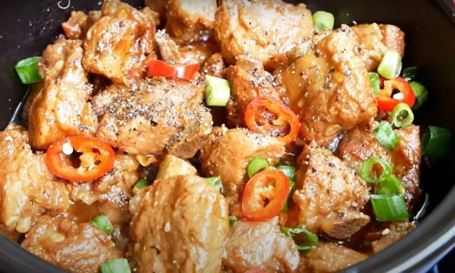Sườn non kho tiêu, kho tộ – Vanh Khuyen