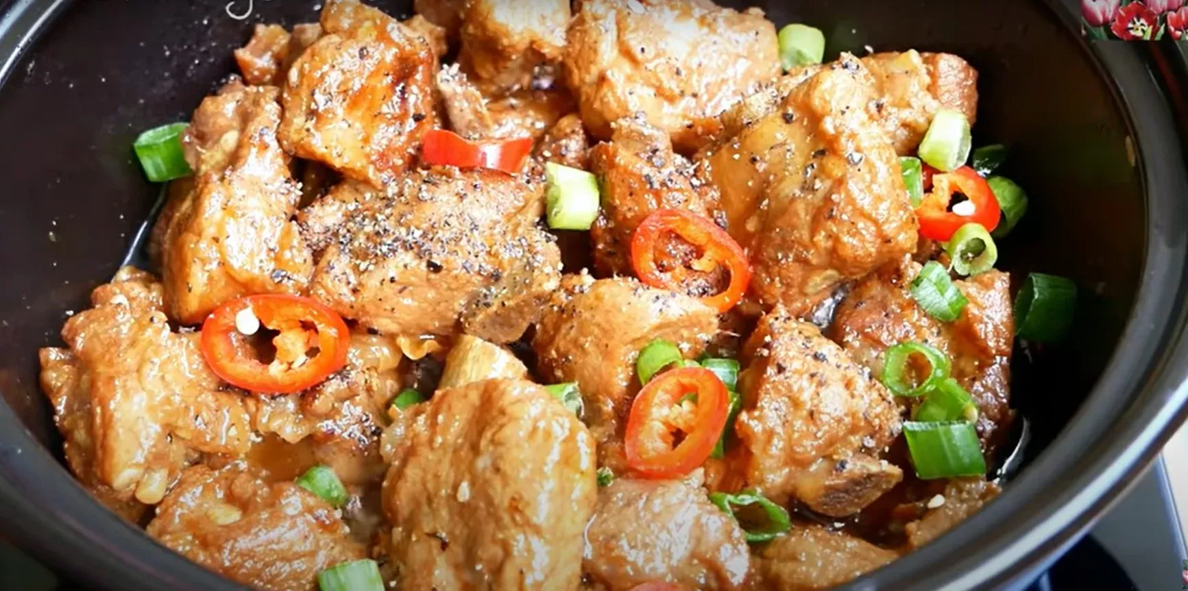 Sườn non kho tiêu, kho tộ - Vanh Khuyen