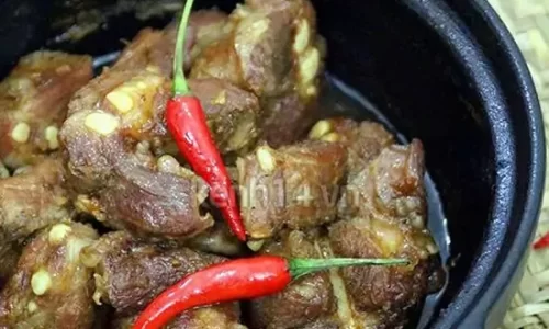 Sườn kho mật ong