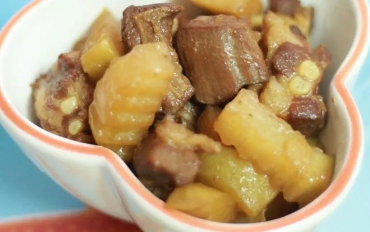 Sườn kho su hào