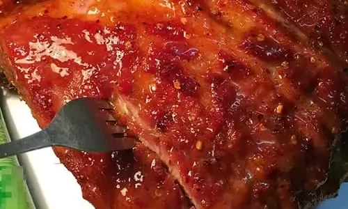Sườn nướng tảng hương mật ong cay