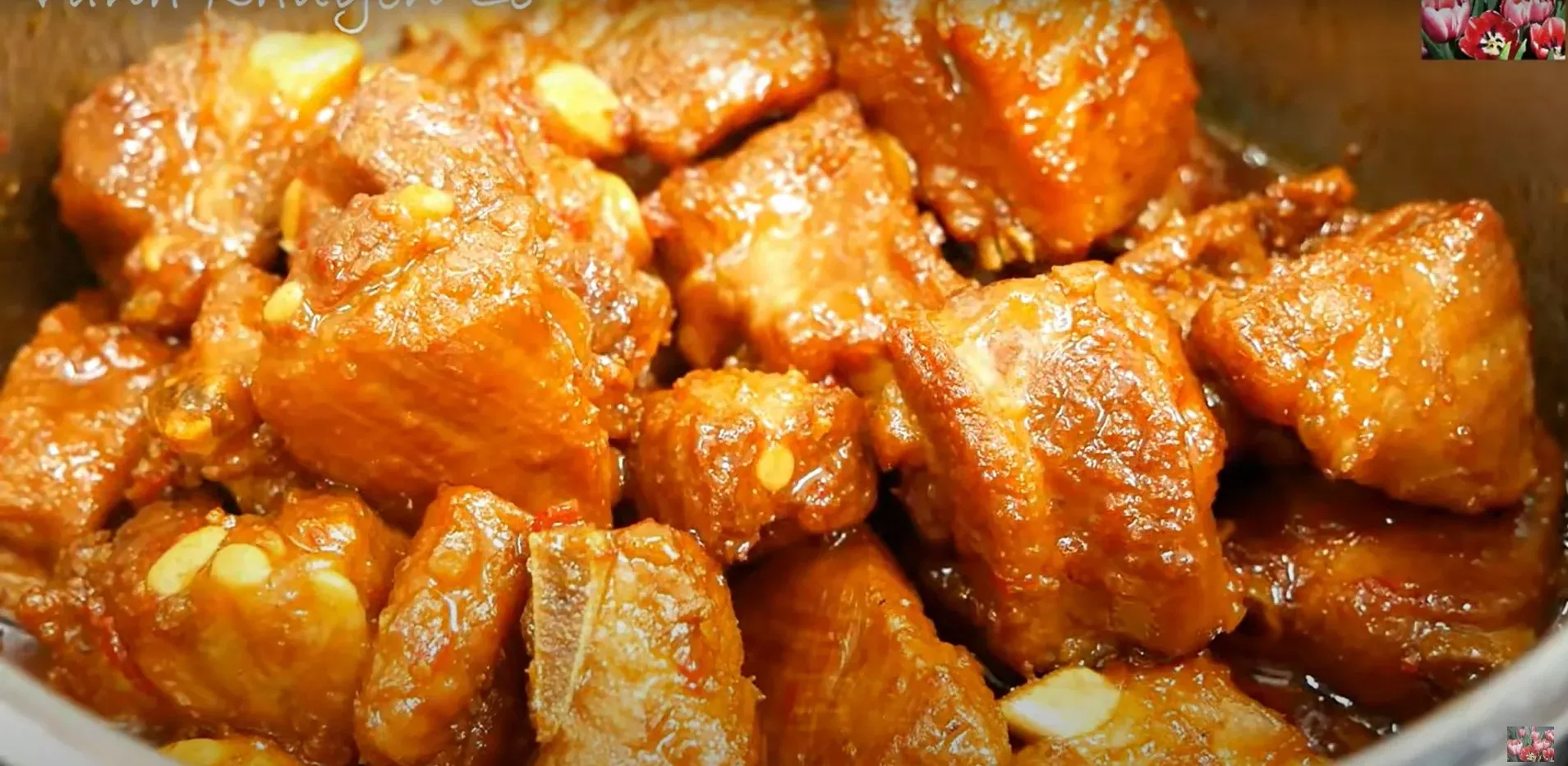 Sườn ram mặn - Bí quyết để sườn lên màu đẹp - Vanh Khuyen