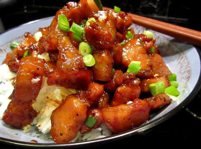 Thịt ba chỉ rim mặn