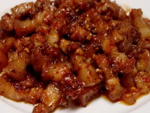 Thịt kho ruốc sả