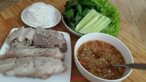 Thịt luộc – Mắm tỏi ớt – Thư Thư