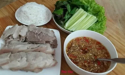 Thịt luộc – Mắm tỏi ớt – Thư Thư