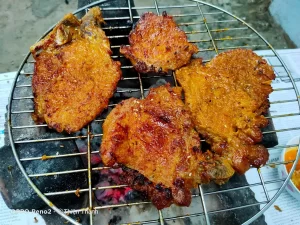 Cơm tấm sườn nướng – To Thien Thanh