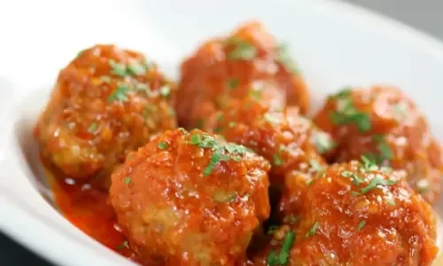 Thịt viên sốt cà
