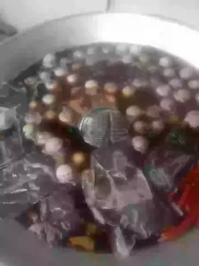 Trứng gà ngâm hồng trà – Mai Mai Yeu Em