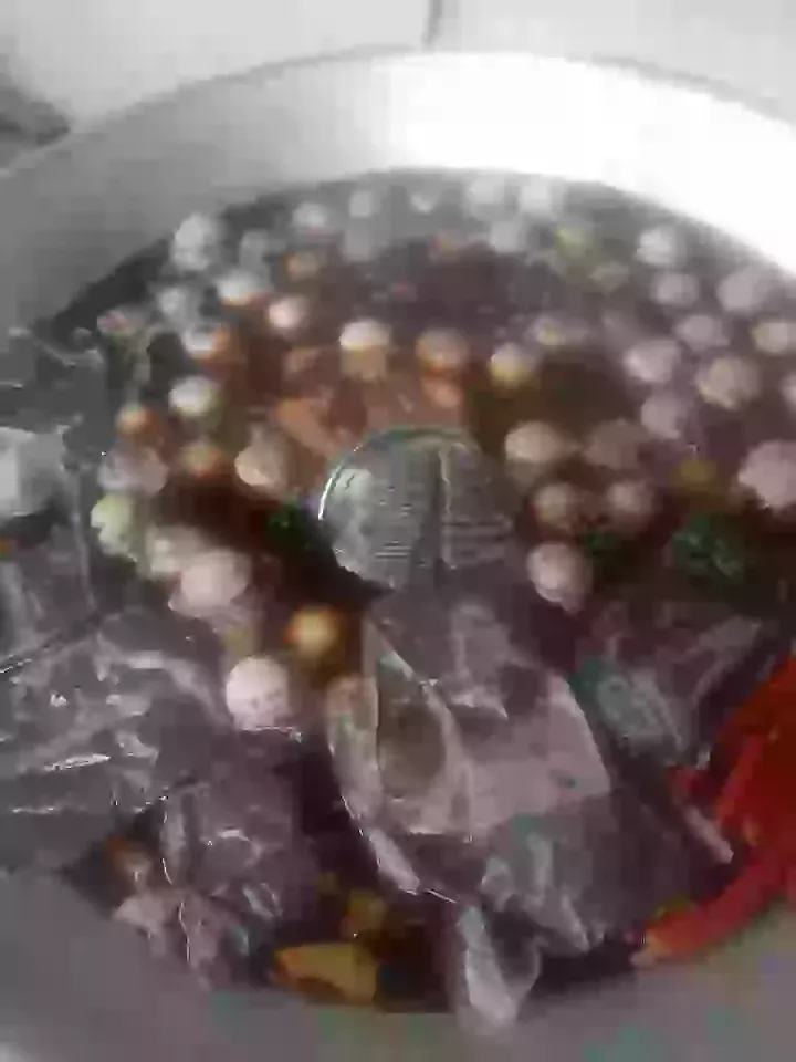 Trứng gà ngâm hồng trà - Mai Mai Yeu Em