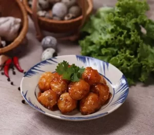 Trứng cút khìa nước tương – Sốt nước tương – Nghi’s Kitchen