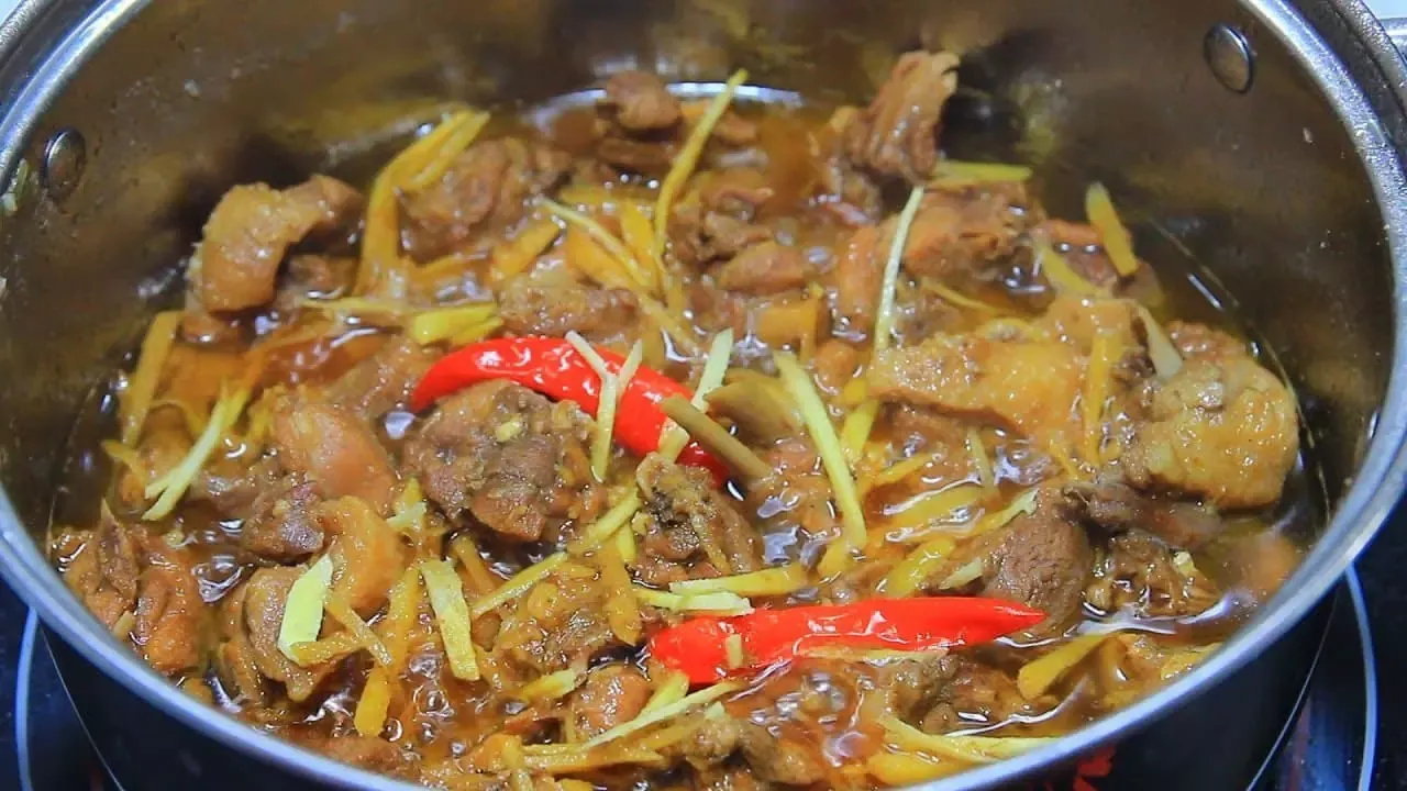 Vịt kho gừng - Sốt kho gừng - Nghi's Kitchen