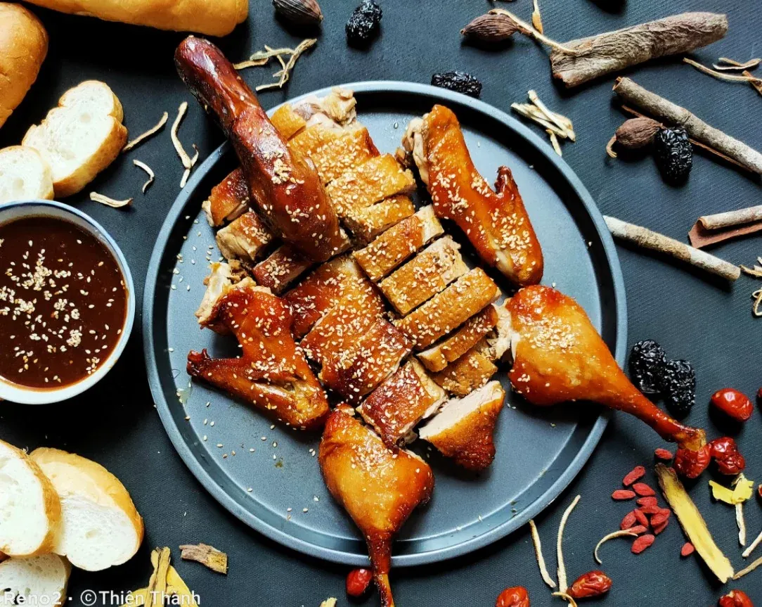 Vịt nướng - Vịt quay sốt tiêu xanh - To Thien Thanh