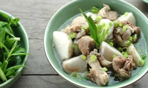 Vịt nấu khoai – 100 món ăn Việt