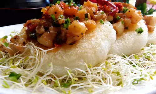 Xôi chiên nhân tôm thịt – Lam Anh Dao